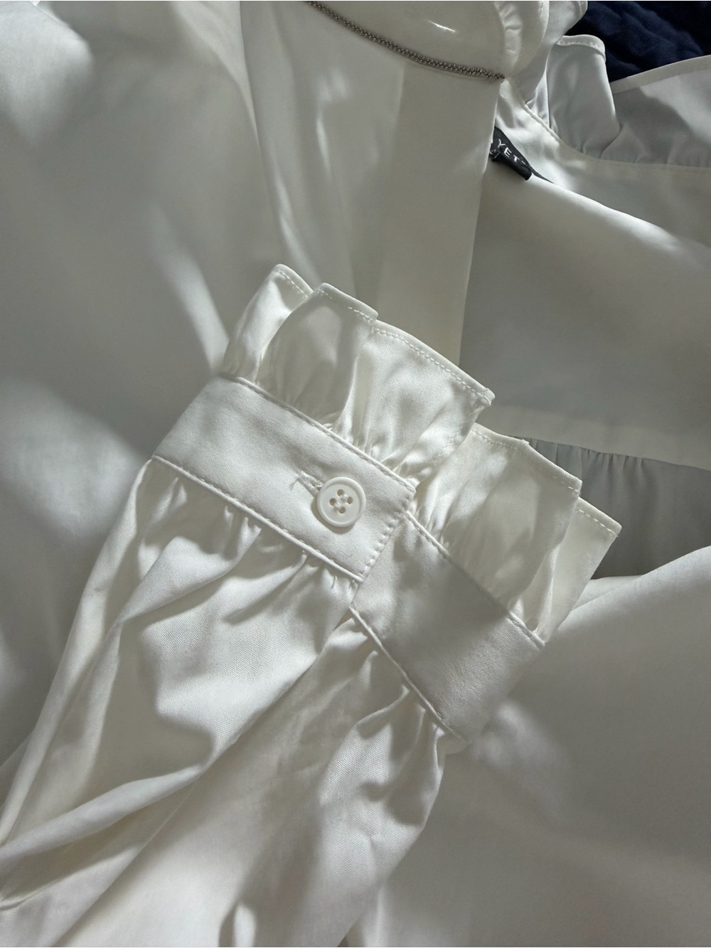 Lafayette 148 White Ruffle Collar High Neck Silver Trim Button Down Blouse L - Picture 14 of 14